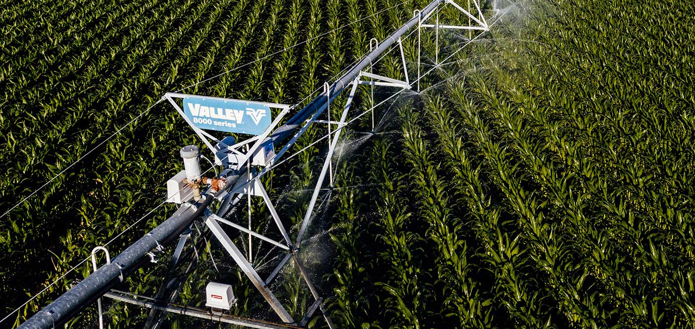 valley 8000 series center pivot irrigation
