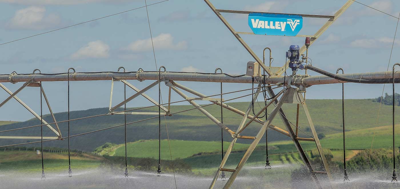 Valley Irrigation Center Pivot and Linear Irrigation Systems