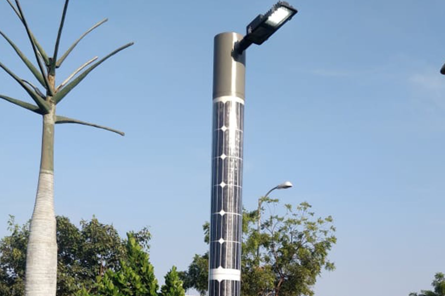 Solar-Pole-min